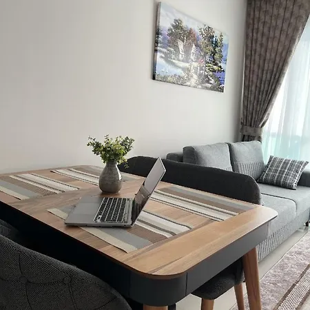 New Apartment, Sea 100 M, Pool, Gym *
